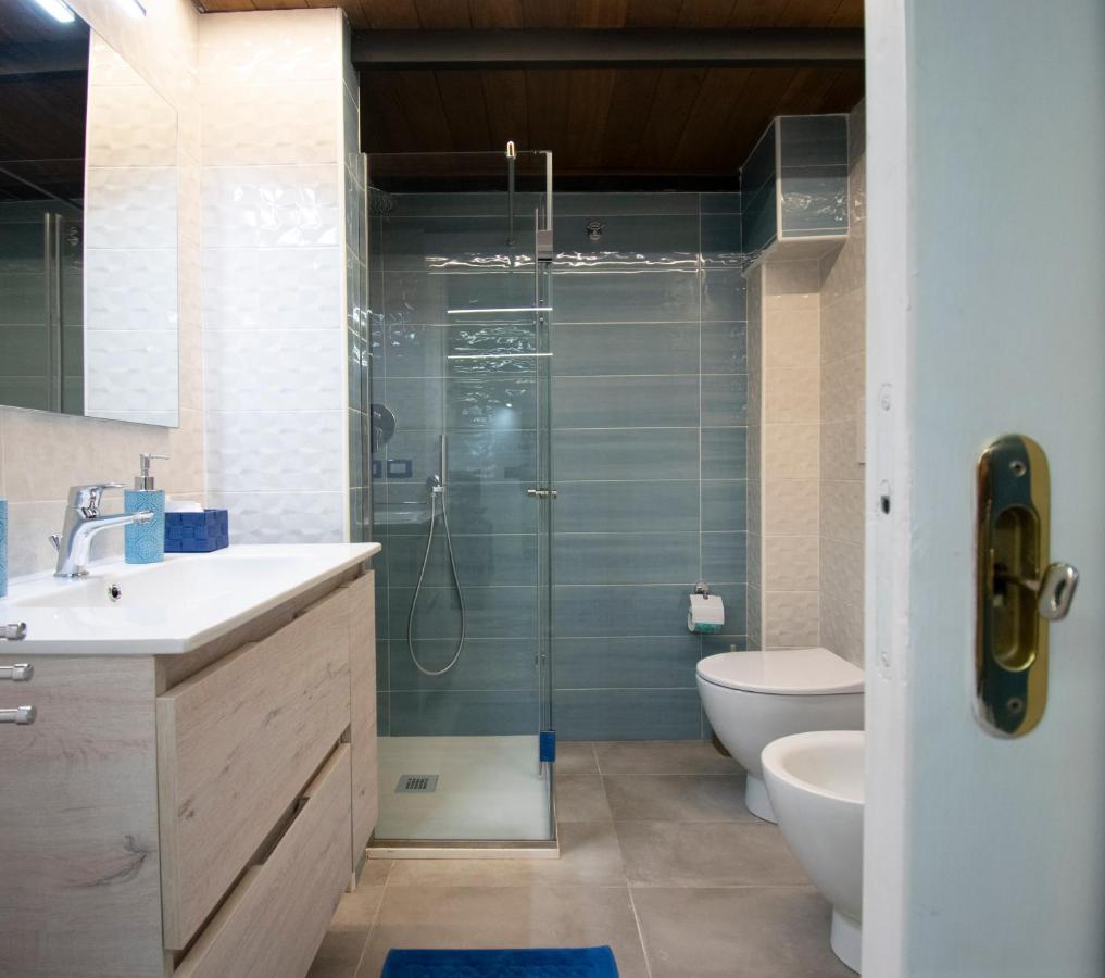 Tom Apartments Неаполь Экстерьер фото