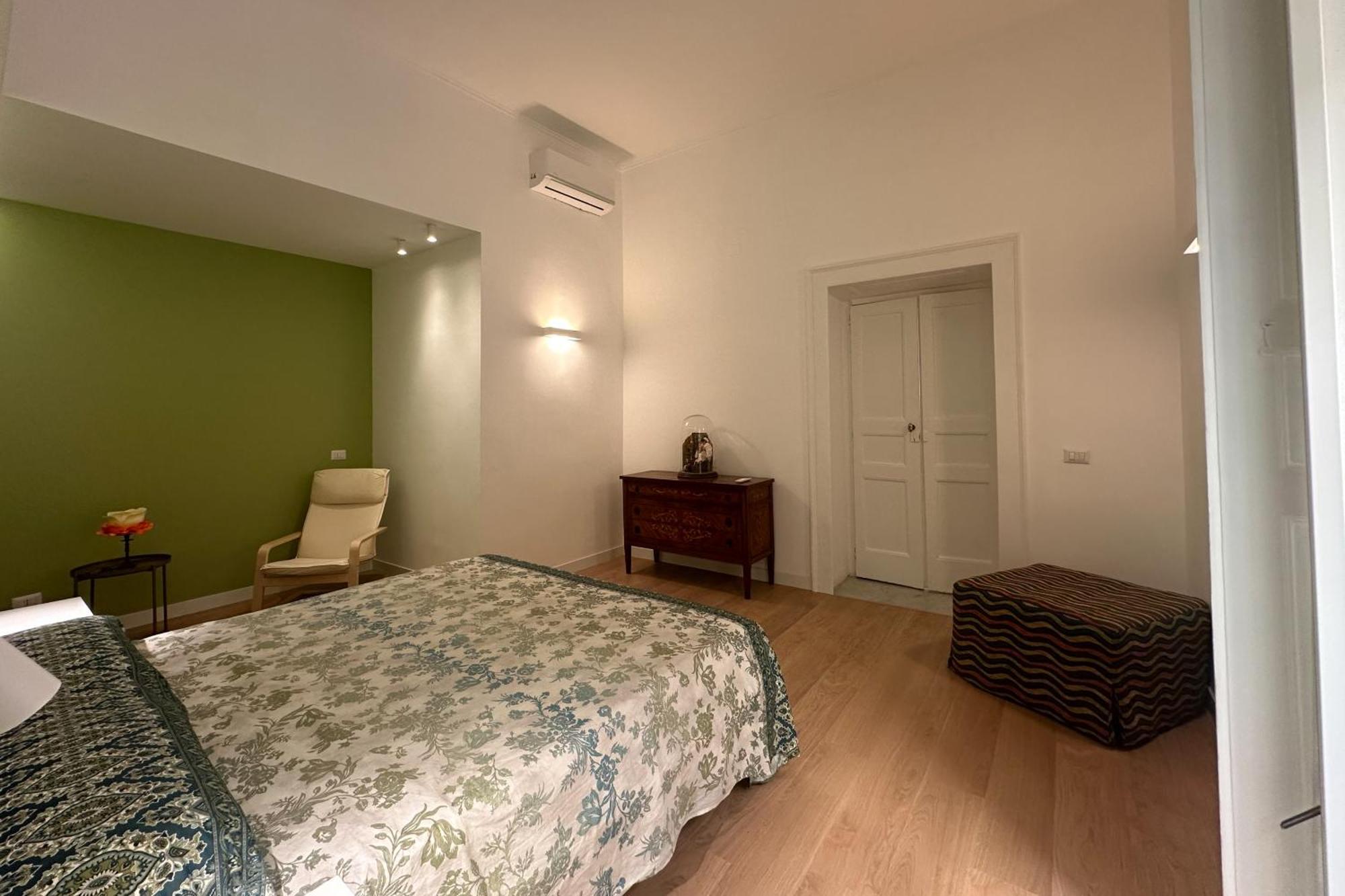 Tom Apartments Неаполь Экстерьер фото