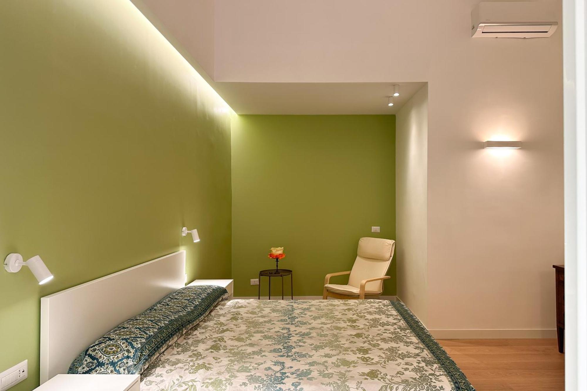 Tom Apartments Неаполь Экстерьер фото